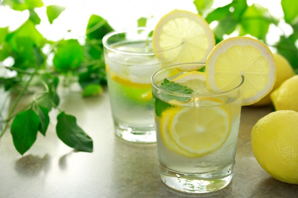 LEMON AND PARSLEY DRINK